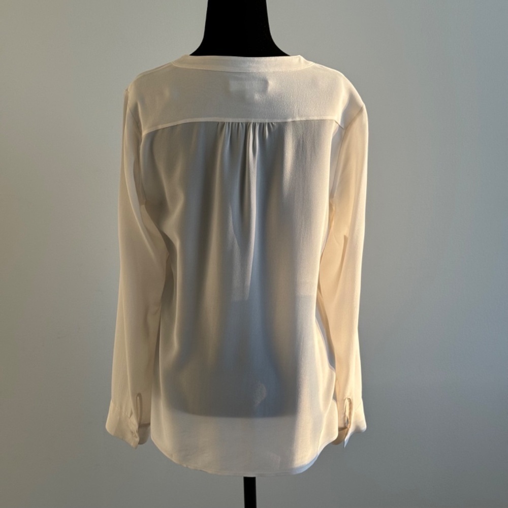 Banana Republic Silk Blouse - Picture 2 of 9